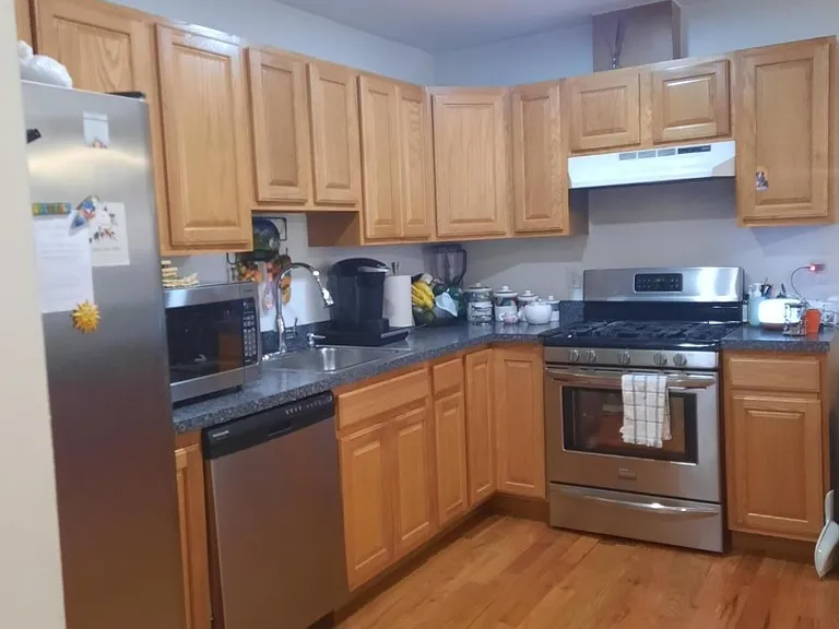 446 Marshall St #2 — Photo 7