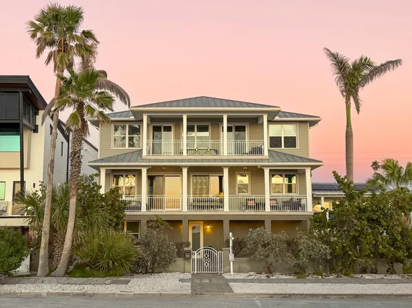 1205 Gulf Way St, Saint Petersburg, FL 33706