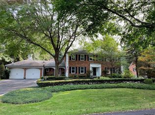 8 Birch Hill Rd, Albany, NY 12211