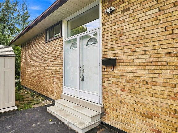 2nd image of 6 Clifford Ct