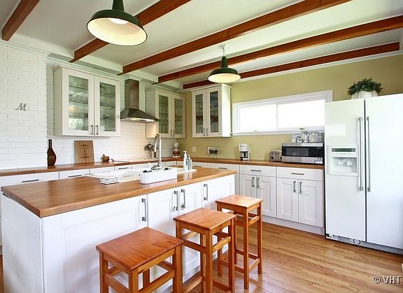 3rd image of 5537 N Olcott Ave
