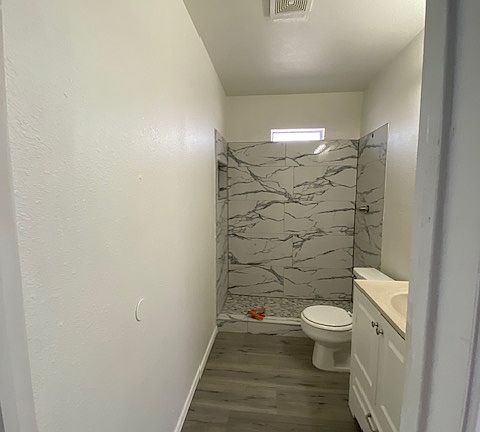 4th image of 3201 Radcliff Dr