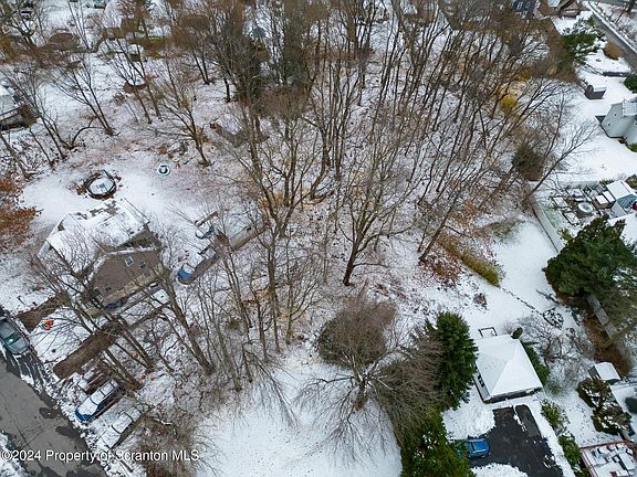 4th image of 4 Cleveland Ave