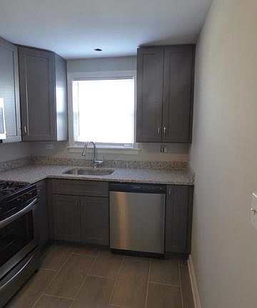 2nd image of 2229 N Harlem Ave APT 2N