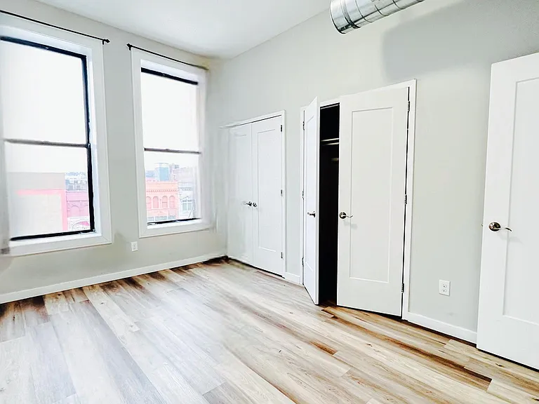 114 Ellison St #2-D — Photo 5