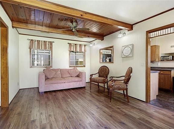 3rd image of 1538 Penrose St