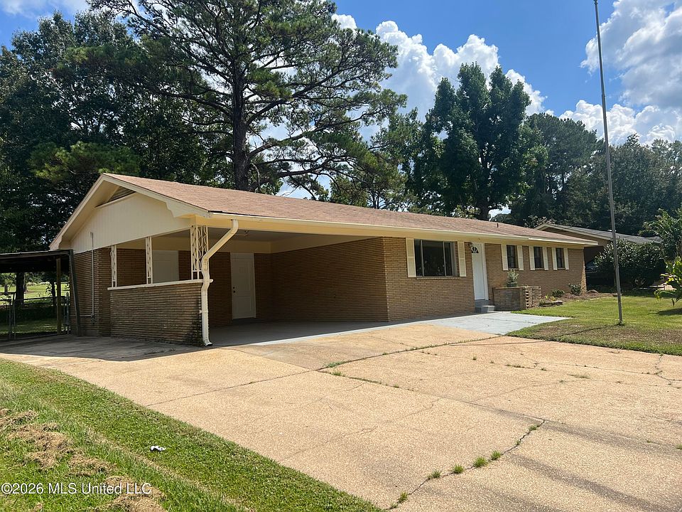 1st image of 3335 E Lisa Dr