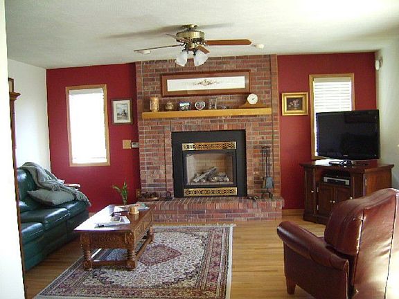 5th image of 2754 Waterford Ct