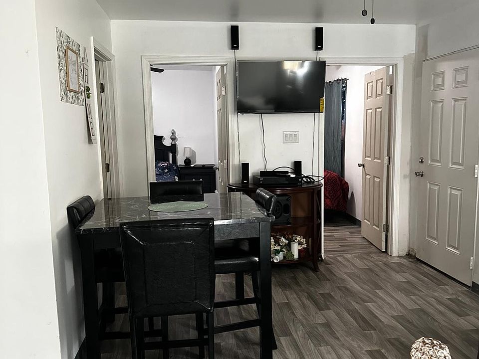 2nd image of 2953 Mount Blanc Dr