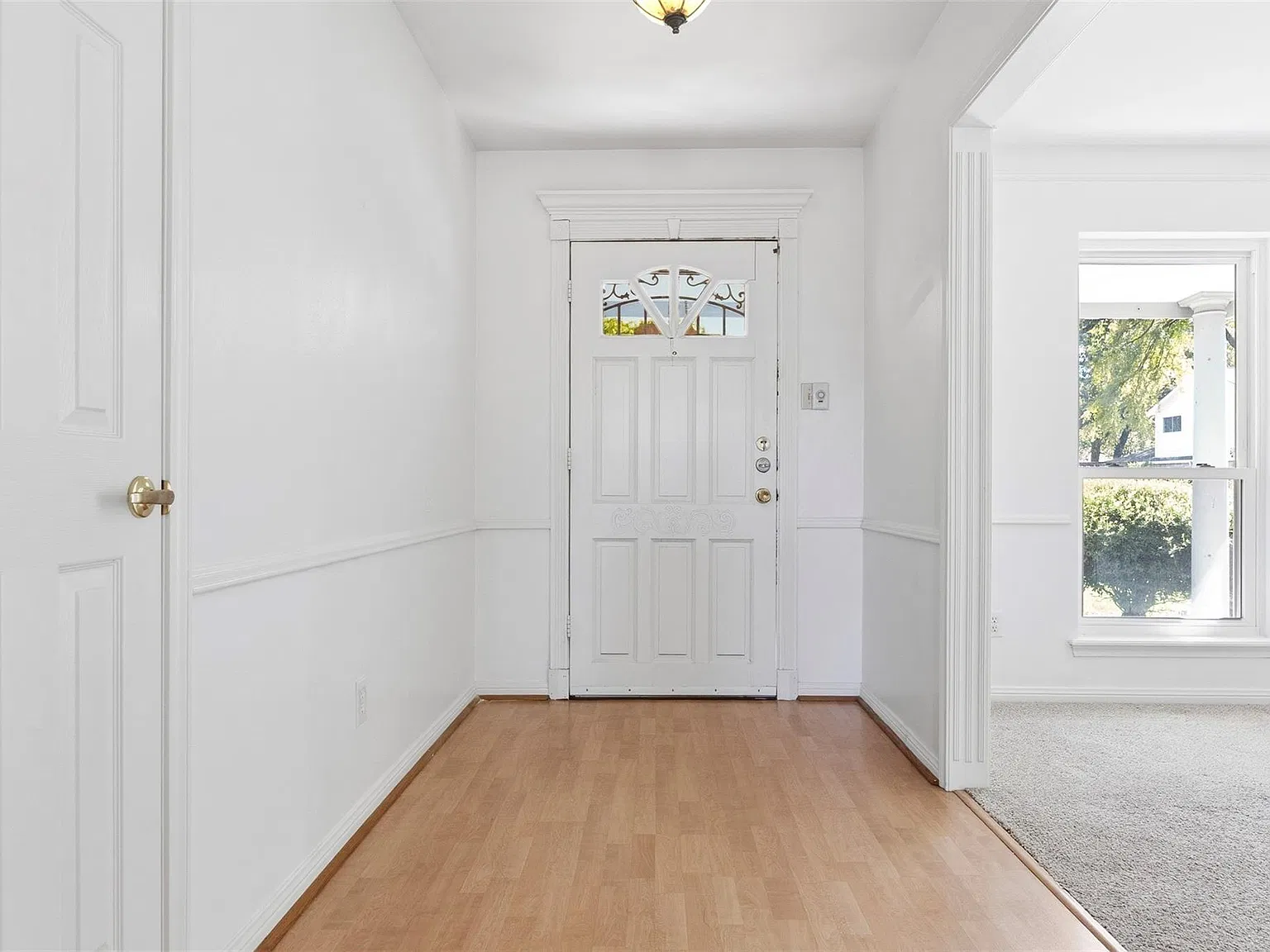 4 bed, 2.5 bath, 2233 sqft, $2,395 — Photo 3