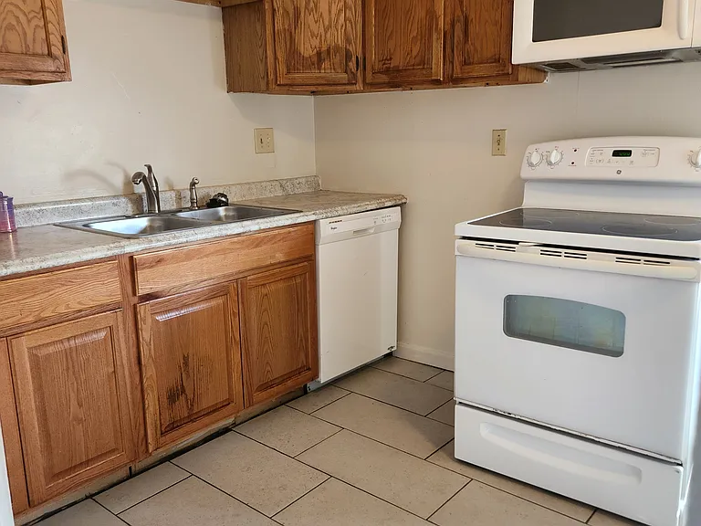 7847 Glenorchard Dr #A — Photo 5