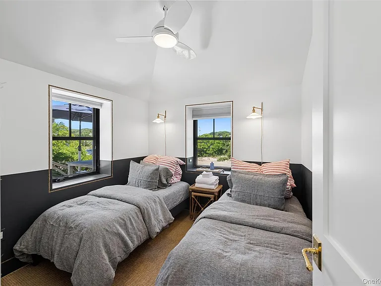 610 Park Ave — Photo 16