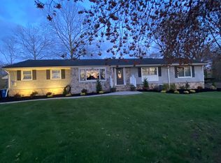 240 Rolling Knolls Way, Bridgewater, NJ 08807