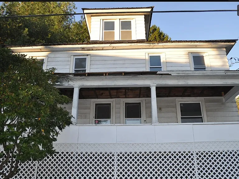 100 Green St #1 — Photo 4