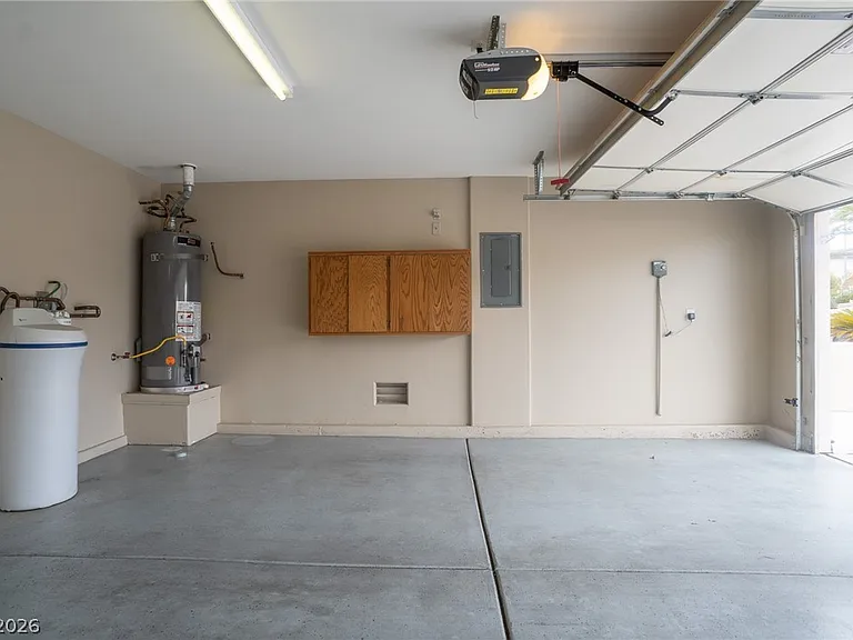 7861 Darby Ave — Photo 68