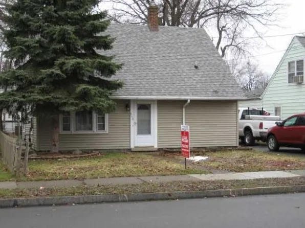 548 77th St, Niagara Falls, NY 14304