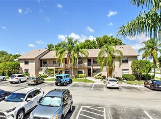 5735 Foxlake Dr APT 2, North Fort Myers, FL 33917