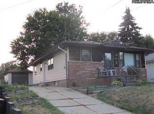 470 Hillman Rd, Akron, OH 44312