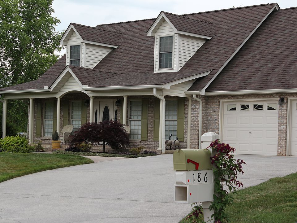 1st image of 186 Manchester Dr