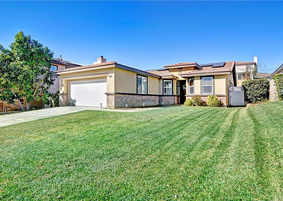 1st image of 34362 Sherwood Dr