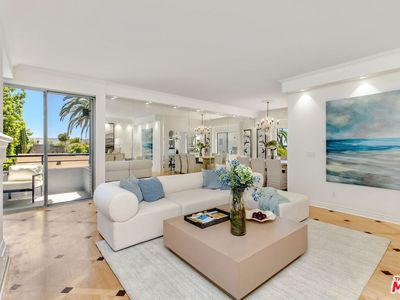 121 S Palm Dr APT 403, Beverly Hills, CA, 90212