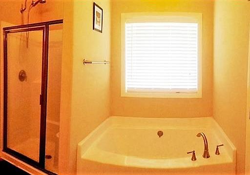 5th image of 13261 Meadowland Ct