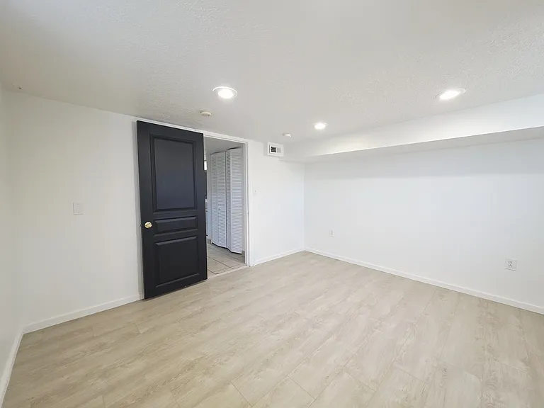 438 E Garfield Ave #440 — Photo 35