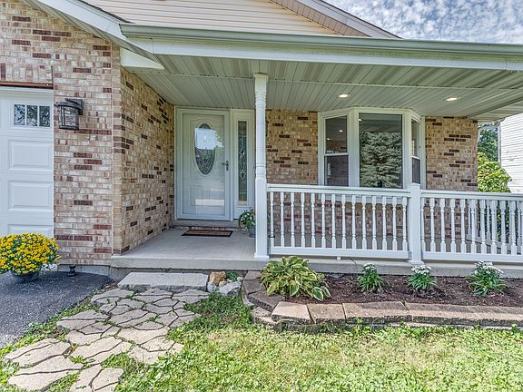 3rd image of 23466 N Overhill Dr