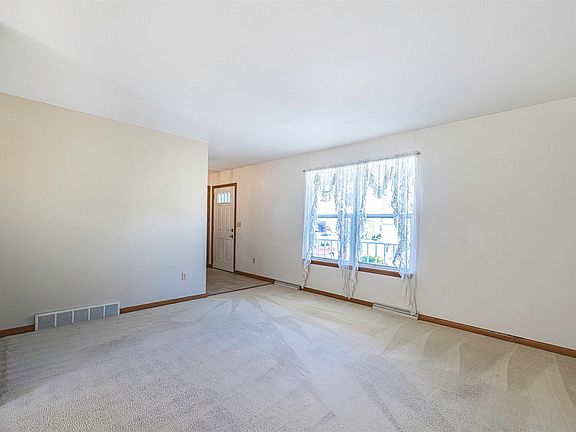 3rd image of 3051 Marcella Dr