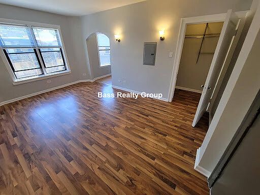 5th image of 1727 W Estes Ave #204