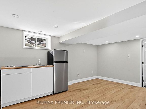 3rd image of 4848 2nd Ave #Basement