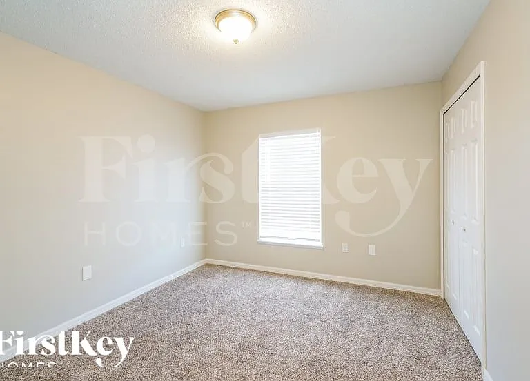 10714 Opus Dr — Photo 12