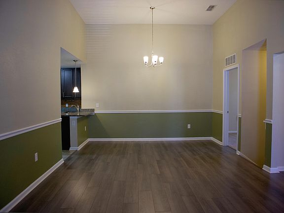 2nd image of 201 Larkin Pl Unit 105