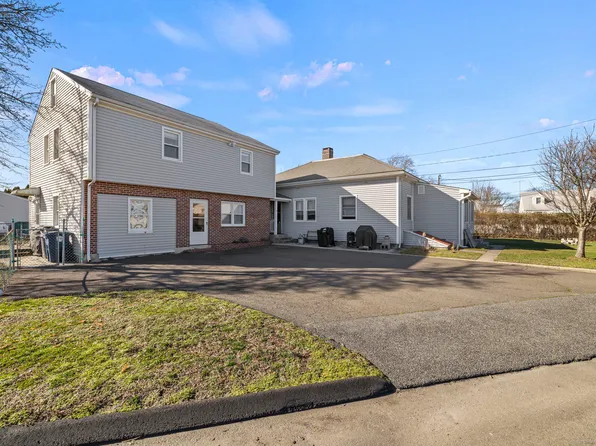 32 Neptune Avenue, Norwalk, CT 06854