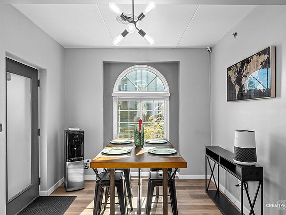 3rd image of 2899 Heritage Dr APT 1B