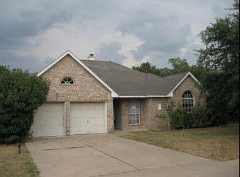 1st image of 2604 Oakwood Glen Dr