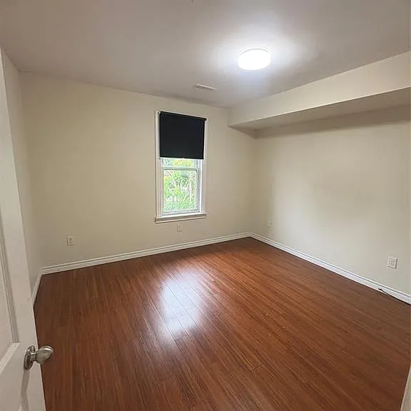 853 Pillette Rd #2 — Photo 10