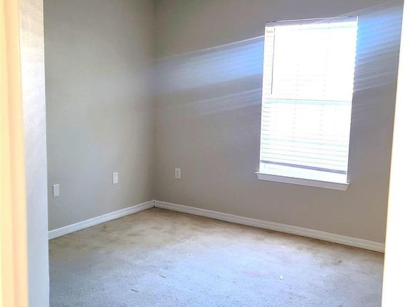 5th image of 4840 La Casa Cir