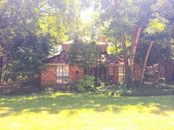 2nd image of 450 Silver Creek Dr