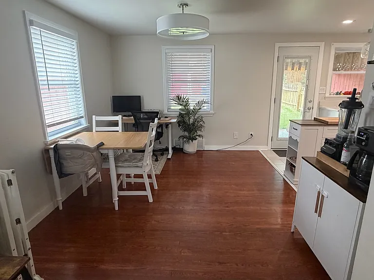526 Bellaire Ave — Photo 12