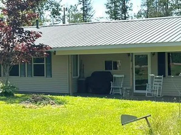 16865 Grace Harbor Rd, Ocqueoc, MI 49759