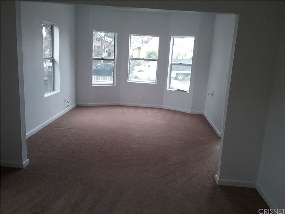 1st image of 1614 W 36th St
