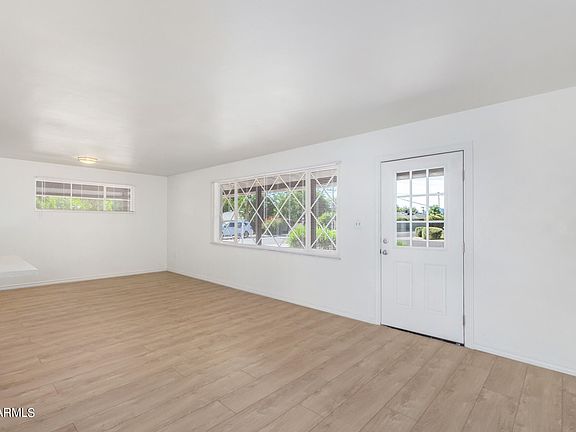 4th image of 4601 E Pinchot Ave
