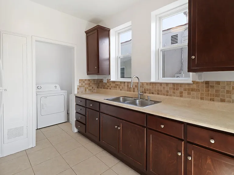 1167 N Kingsley Dr #101 — Photo 6