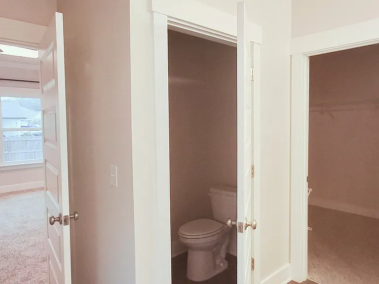12504 Windsor Dr — Photo 9