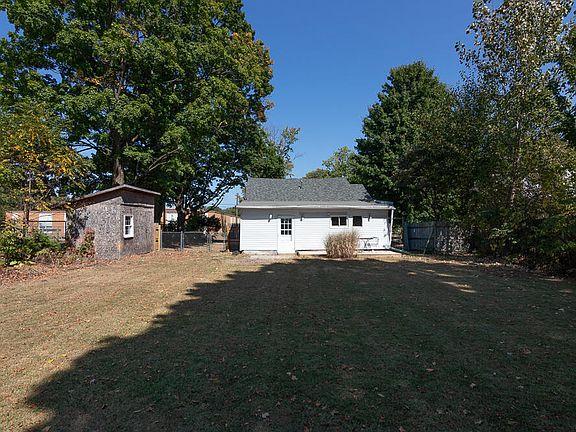 2nd image of 303 2nd Ave
