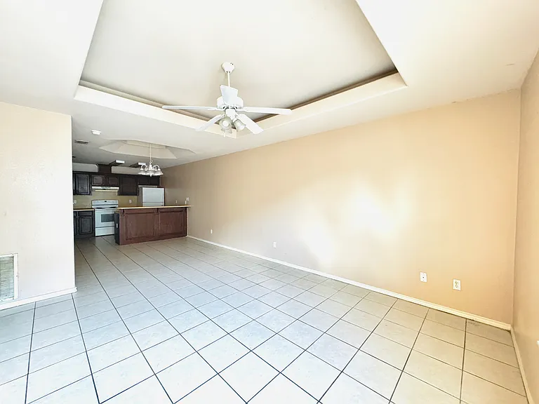 1409 Prosperity Dr #4 — Photo 4