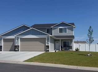 10313 N Alberta Cir, Spokane, WA 99208