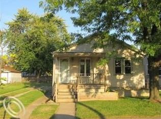 3571 18th St, Wyandotte, MI 48192