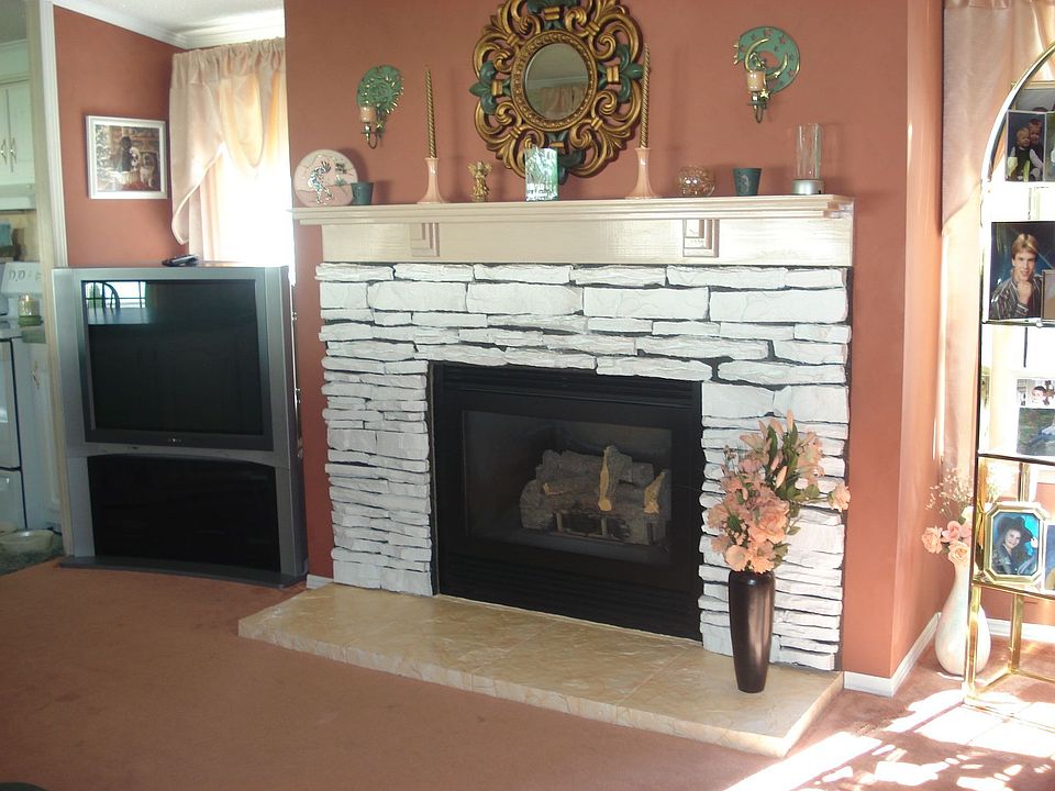 2nd image of 11 Cherokee Dr